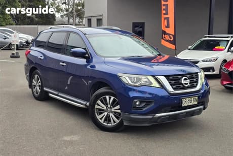 Blue 2018 Nissan Pathfinder Wagon St-L (4X2)