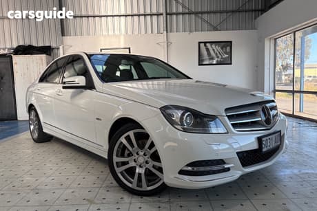 White 2011 Mercedes-Benz C250 Sedan Avantgarde Be