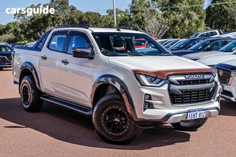 White 2022 Isuzu D-MAX Crew Cab Utility X-Terrain (4X4)