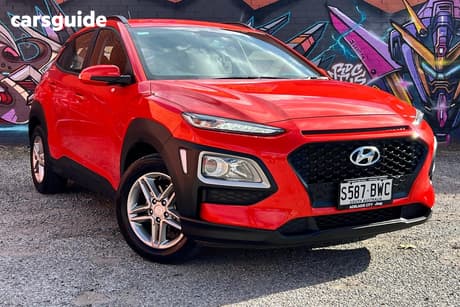 Orange 2018 Hyundai Kona Wagon Active