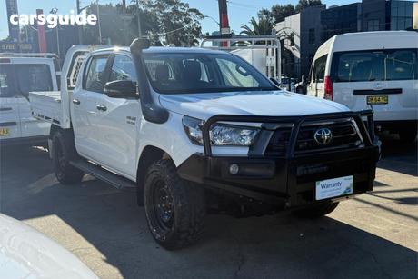 White 2022 Toyota Hilux Double Cab Chassis Sr (4X4)