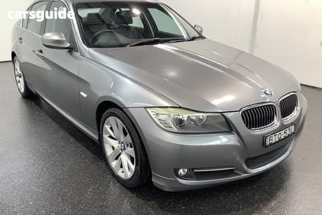 Grey 2010 BMW 320I Sedan Executive