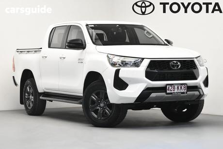 White 2024 Toyota Hilux Double Cab Pick Up Sr (4X4)