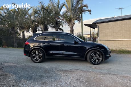 Black 2010 Porsche Cayenne Wagon S