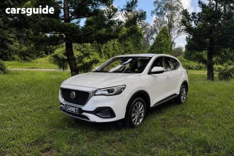 White 2022 MG HS Wagon Core