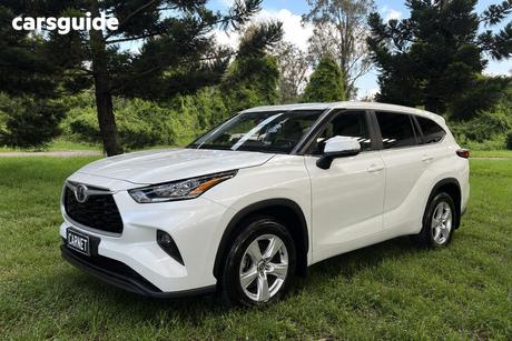 White 2023 Toyota Kluger Wagon Gx Awd