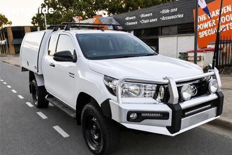 White 2019 Toyota Hilux X Cab Cab Chassis Sr (4X4)