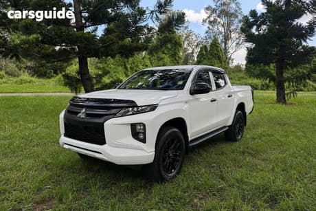 White 2020 Mitsubishi Triton Double Cab Pick Up Glx Adas (4X4)