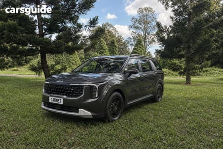 Grey 2024 Kia Carnival Wagon S