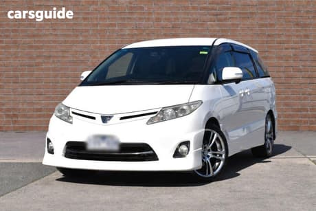 White 2009 Toyota Estima Wagon Aeras G
