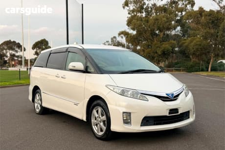 White 2010 Toyota Estima Commercial X