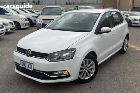 White 2014 Volkswagen Polo Hatchback 81 Tsi Comfortline