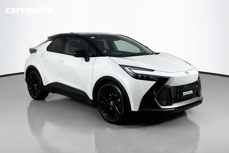 White 2024 Toyota C-HR Wagon Gr-Sport Hybrid