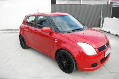 Red 2005 Suzuki Swift Hatchback