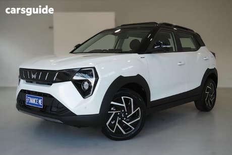 White 2026 Mahindra Xuv 3Xo Wagon Ax7L