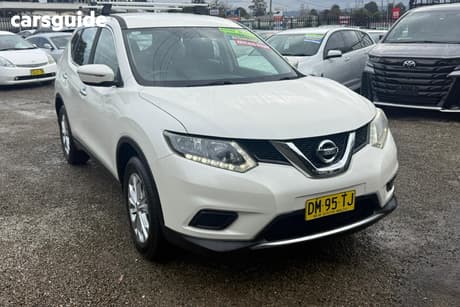 White 2015 Nissan X-Trail SUV ST