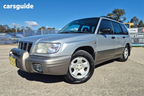 Silver 2001 Subaru Forester Wagon Limited