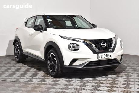 White 2023 Nissan Juke Hatchback St