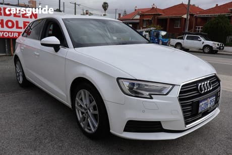 White 2016 Audi A3 Hatchback S/Back 1.4 Tfsi Attraction Cod