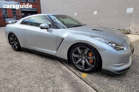 Silver 2008 Nissan GT-R Coupe R35 MY09