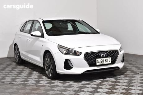 White 2017 Hyundai I30 Hatchback Sr