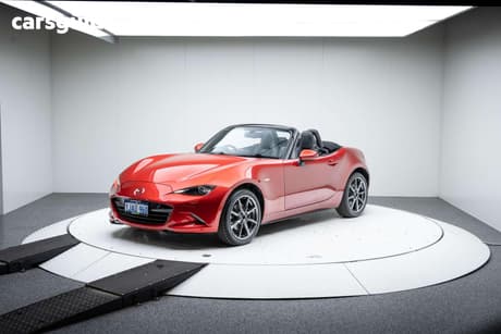 Red 2016 Mazda MX-5 Roadster Gt