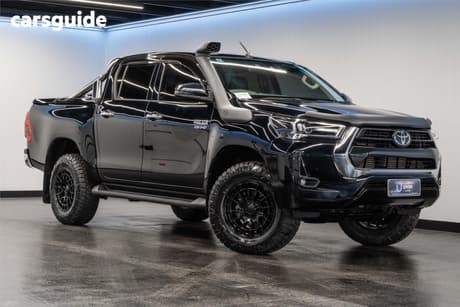 Black 2020 Toyota Hilux Double Cab Pick Up Sr5 (4X4)
