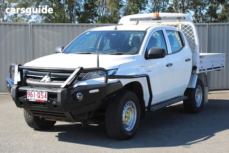 White 2022 Mitsubishi Triton Double Cab Pick Up Glx (4X4)
