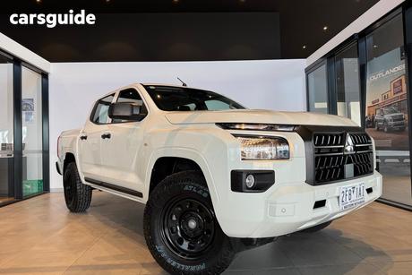 White 2024 Mitsubishi Triton Double Cab Pick Up Glx (4X4)