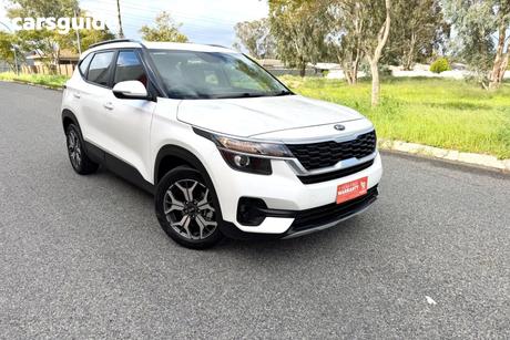 White 2020 Kia Seltos SUV SPORT (FWD) SP2 MY21