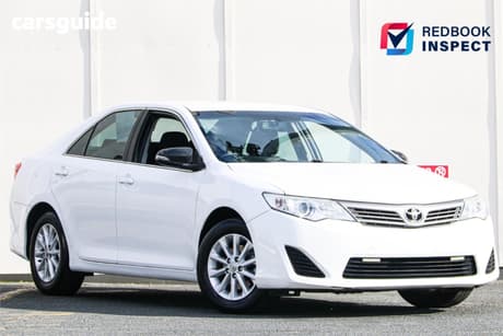 White 2014 Toyota Camry Sedan Altise