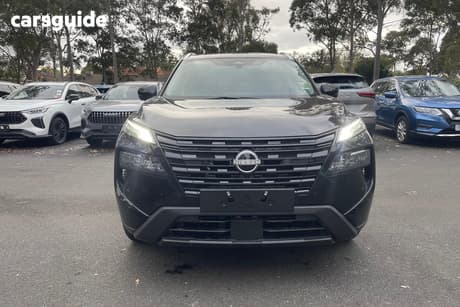 Black 2026 Nissan Qashqai Wagon St-L E-Power (Hybrid)