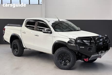 White 2020 Mitsubishi Triton Double Cab Pick Up Glx-R (4X4)