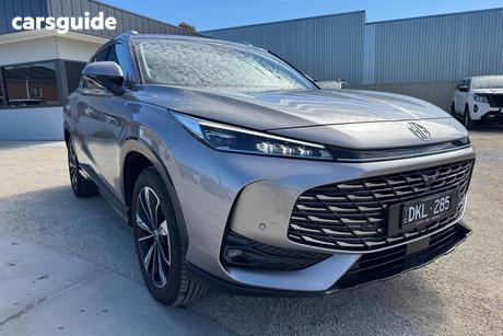 Grey 2025 MG HS Wagon Essence