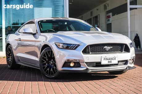 Silver 2017 Ford Mustang Coupe Fastback Gt 5.0 V8
