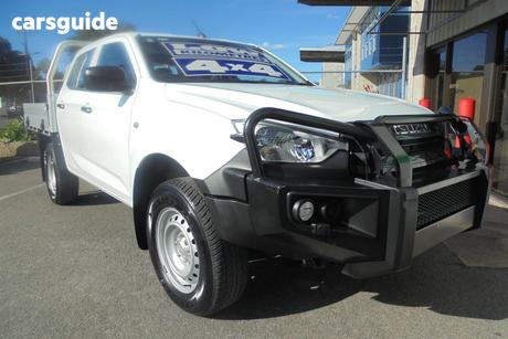 White 2023 Isuzu D-MAX Crew Cab Chassis Sx (4X4)