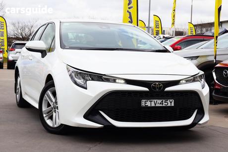 White 2020 Toyota Corolla Hatchback Ascent Sport
