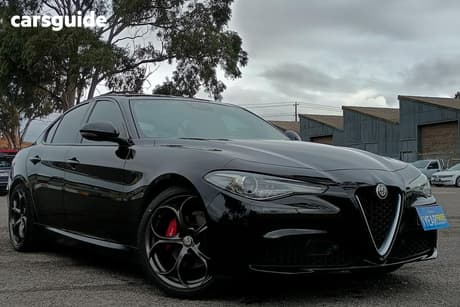 Black 2018 Alfa Romeo Giulia Sedan Super Petrol