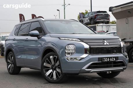 Grey 2026 Mitsubishi Outlander Wagon Exceed Tourer 5 Seat (Awd)