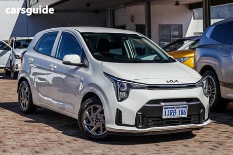 White 2025 Kia Picanto Hatchback Sport (Pe2)