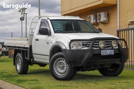 White 2011 Mitsubishi Triton Cab Chassis Glx (4X4)