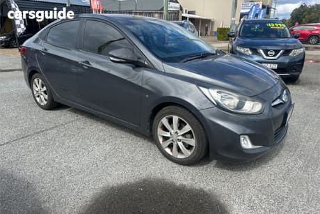 Grey 2011 Hyundai Accent Sedan Elite