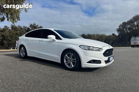 White 2018 Ford Mondeo Hatchback Ambiente