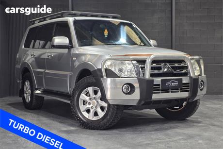 Silver 2011 Mitsubishi Pajero Wagon Gls Lwb (4X4)