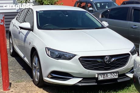 White 2018 Holden Commodore Liftback Lt