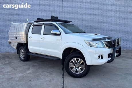 White 2014 Toyota Hilux Dual Cab Pick-up Sr5 (4X4)