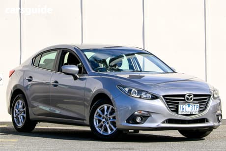 Silver 2015 Mazda 3 Sedan Maxx
