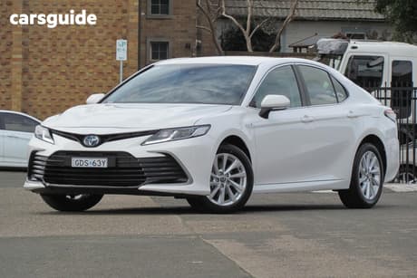 White 2022 Toyota Camry Sedan Ascent