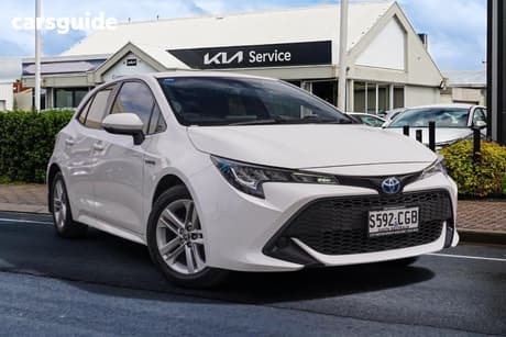 White 2020 Toyota Corolla Hatchback Ascent Sport Hybrid