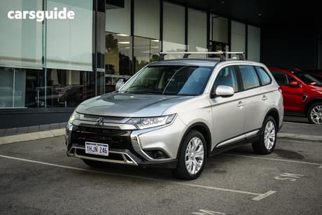 Silver 2021 Mitsubishi Outlander Wagon Es 7 Seat (2Wd)